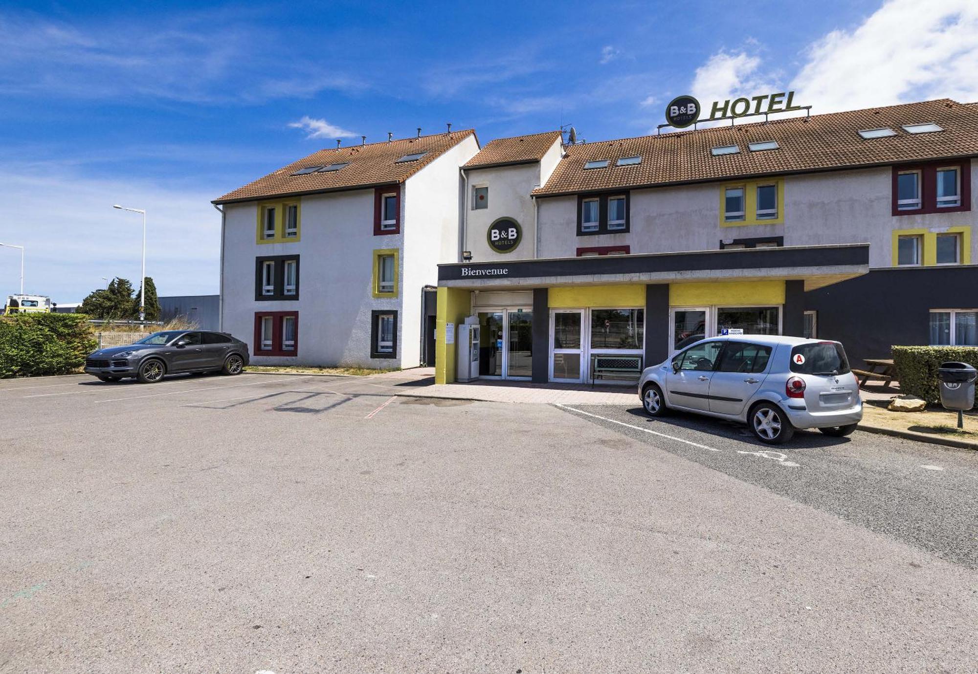 B&B HOTEL PERPIGNAN Nord Aéroport Esterno foto