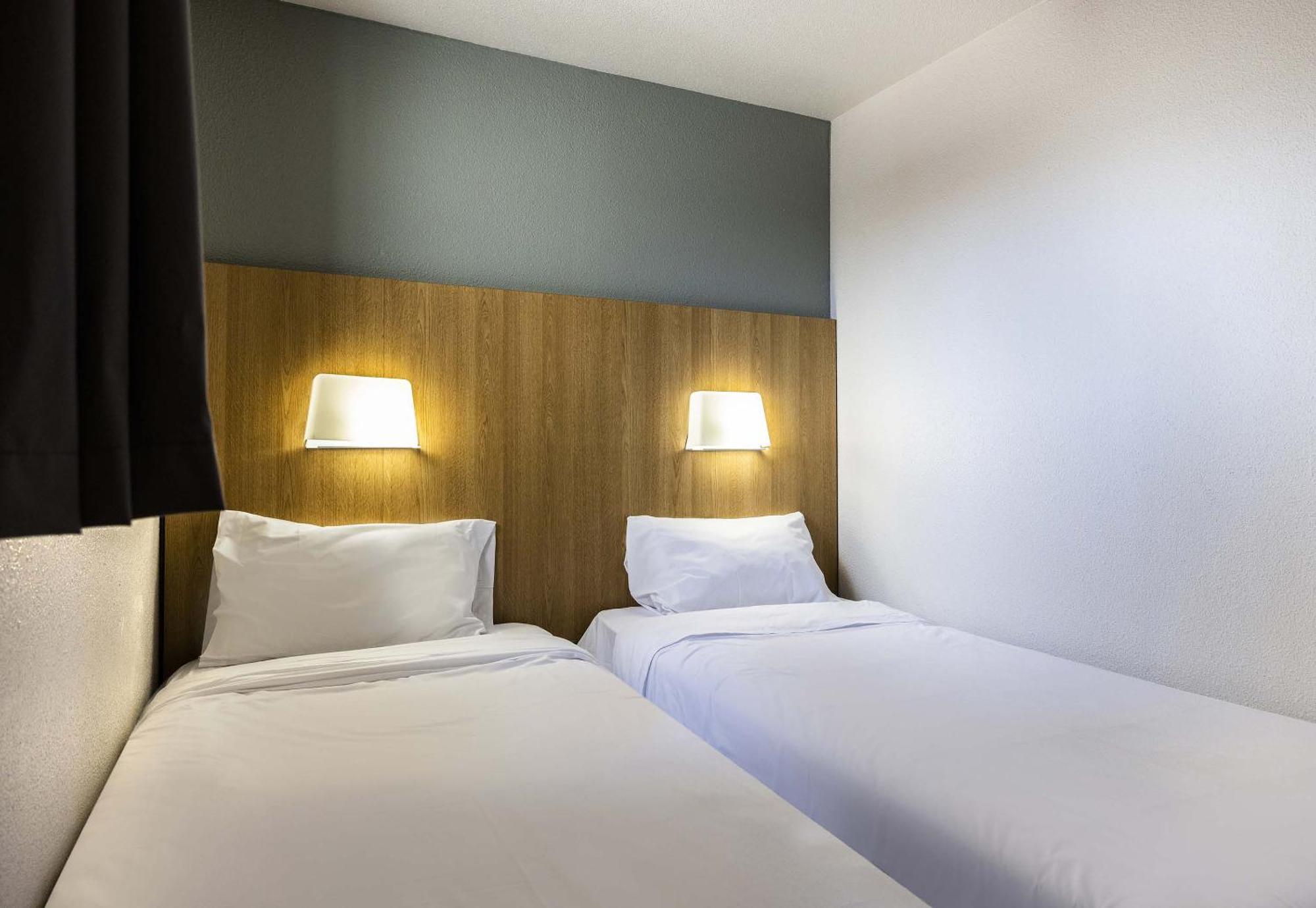 B&B HOTEL PERPIGNAN Nord Aéroport Esterno foto