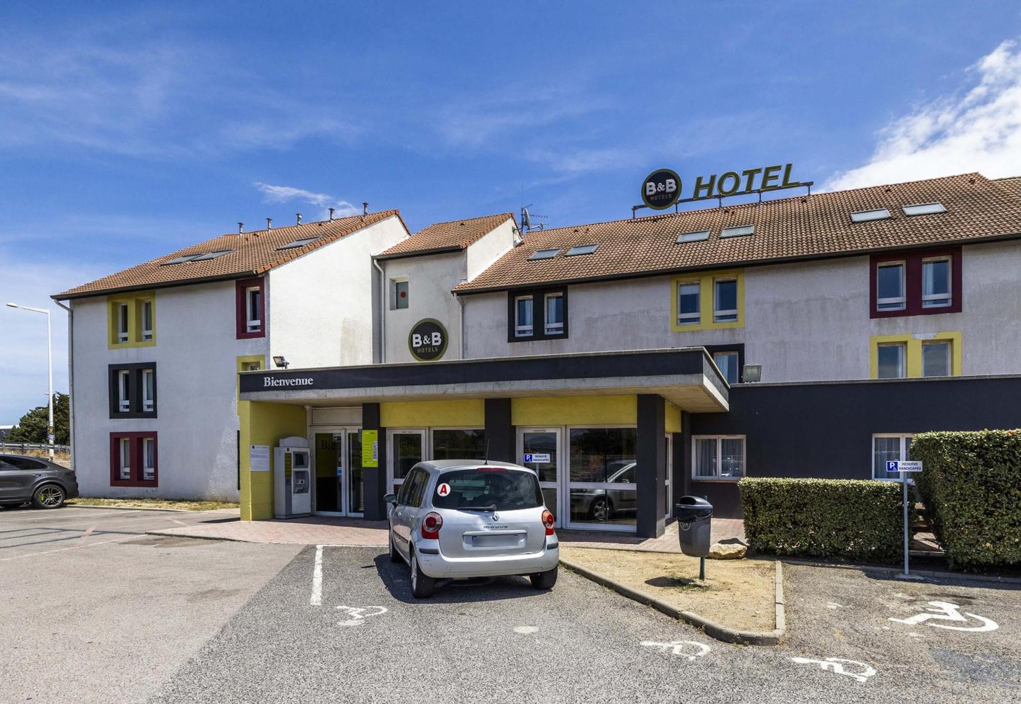 B&B HOTEL PERPIGNAN Nord Aéroport Esterno foto